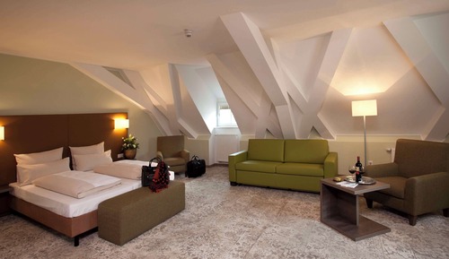 Habitación estándar, 1 cama de matrimonio grande (with Sofabed)