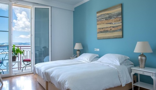 Habitación triple superior, vistas al mar