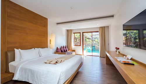 Jacuzzi Pool Access  - Free Transfer to Hua Hin Beach