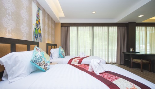 Estudio superior (Superior Family Studio)