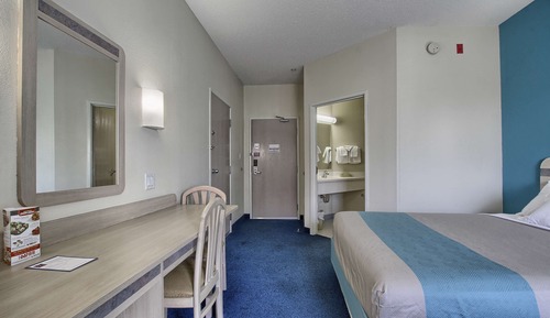 Habitación estándar, 1 cama de matrimonio, accesible para personas con discapacidad, no fumadores