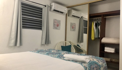 Apartamento familiar, 2 habitaciones, cocina, frente al mar