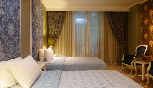 Grand Deluxe Twin Room