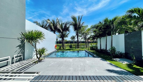 Villa Premium (Riverfront Pool Villa)