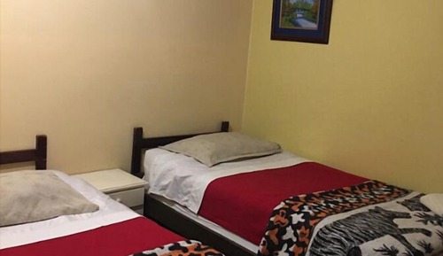 Habitación económica con 2 camas individuales