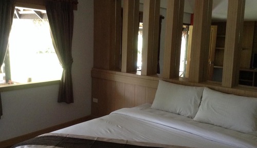 Bamboo Cottage with Air Conditioner