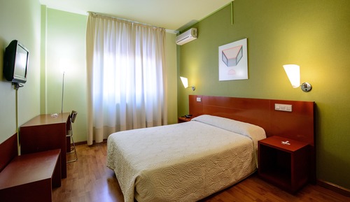 Habitación con 1 cama doble o 2 individuales