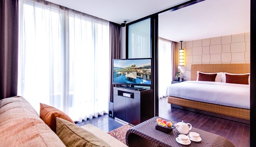 Suite estudio Deluxe, vistas a la piscina (Deluxe Pool View Suite)