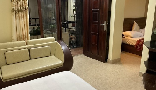 Habitación triple Deluxe, balcón