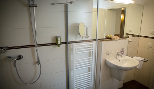 Habitación triple Confort, baño privado