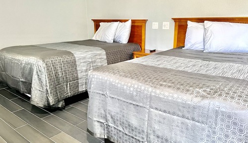 Habitación estándar, 2 camas dobles, fumadores