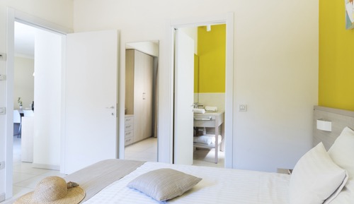 Apartamento familiar, vistas parciales al mar