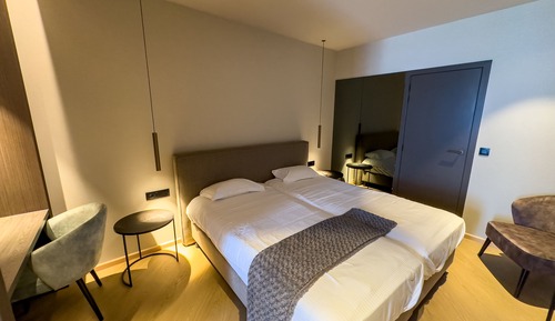 Habitación con 2 camas individuales, vistas al mar