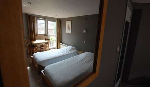 Habitación con 2 camas individuales, terraza (1st floor)