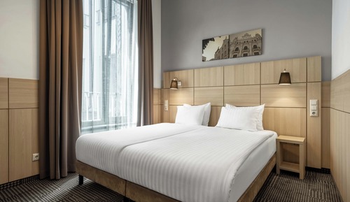 Habitación estándar con 1 cama doble o 2 individuales