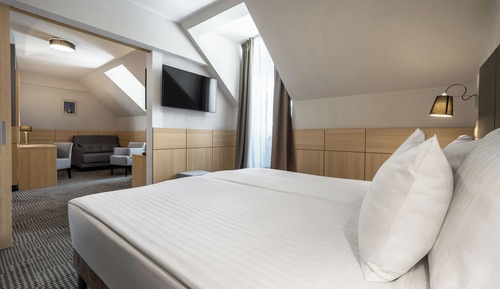 Suite room