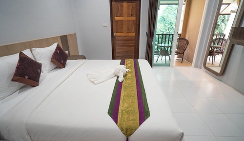 Habitación superior con 1 cama doble o 2 individuales