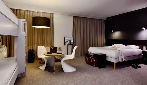Suite junior, varias camas