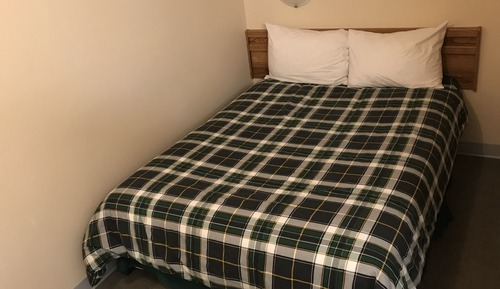 Habitación económica (Economy, Double/Murphy Bed)