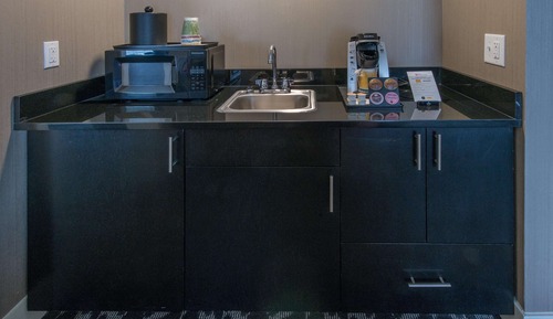 Suite, 1 King Bed, Accessible (Mobility & Hearing), View