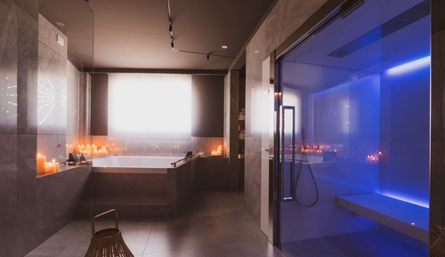Suite, bañera de hidromasaje (SPA)