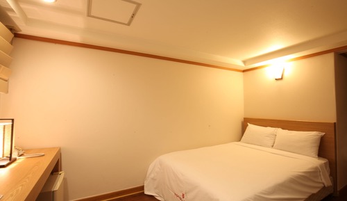Habitación básica doble de uso individual, 1 cama doble, no fumadores
