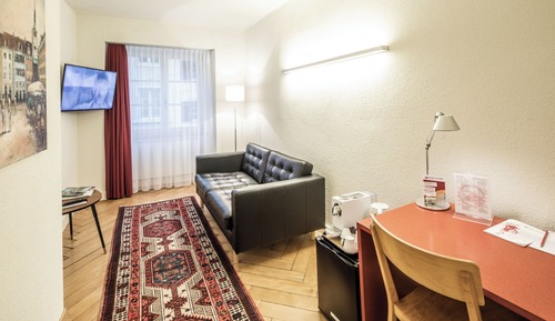 Habitación básica con 1 cama doble o 2 individuales, 1 cama de matrimonio, frigorífico