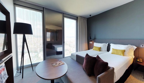 The Level, Habitación familiar, vistas a la ciudad