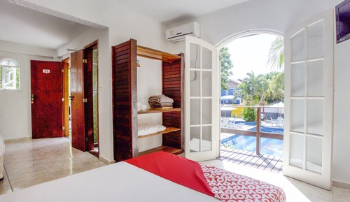 Superior Triple Room (1 Double bed + 1 Single bed)