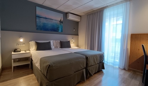 Habitación superior, 2 camas individuales, vistas a la ciudad