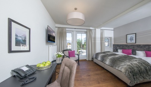 Deluxe Doppelzimmer mit Whirlpool-Badewanne