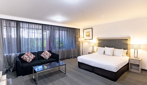 Habitación estándar, 1 cama de matrimonio grande, vistas a la ciudad