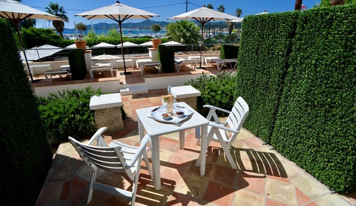 Classic Double Room, Terrace, Garden View