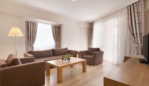 Suite familiar