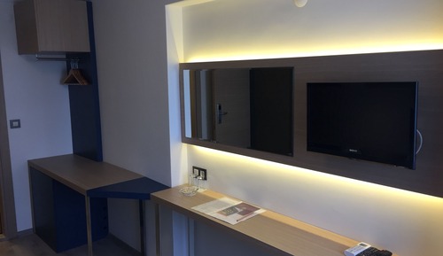 Habitación estándar con 1 cama doble o 2 individuales