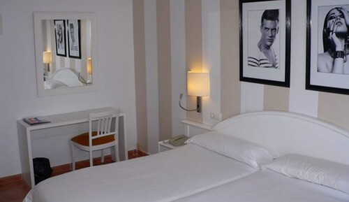 Habitación doble, balcón