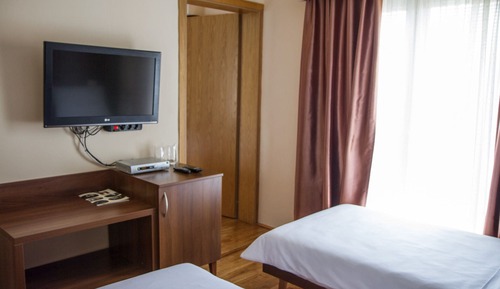 Habitación cuádruple, balcón