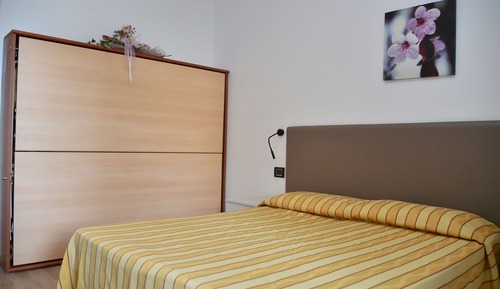 Habitación triple, balcón