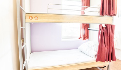 Dormitorio compartido, solo para mujeres, baño compartido (4 Bed Dorm)