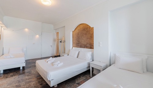 King Suite with balcony and sea view