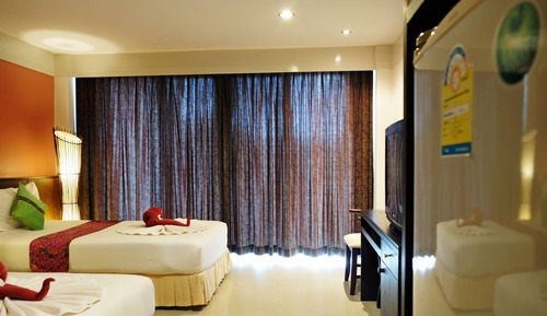 Habitación superior con 1 cama doble o 2 individuales