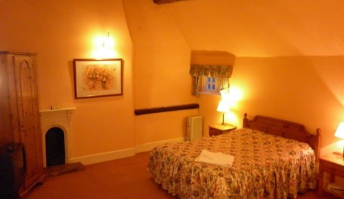 Suite, baño privado (Small (2 ad & 2 ch))