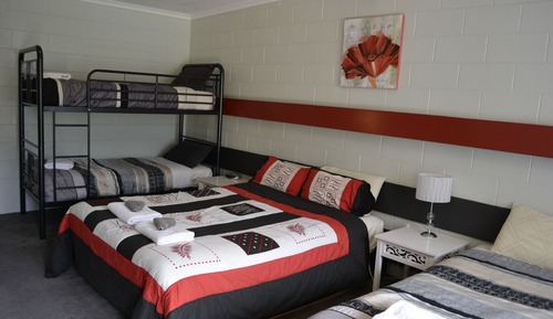 Habitación familiar (Motel for 5 Guests)