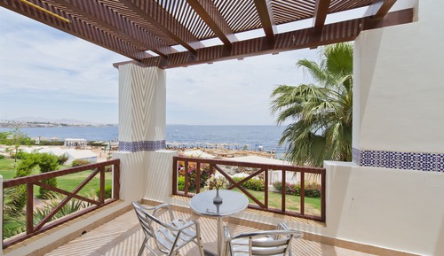 Standard Front Sea View