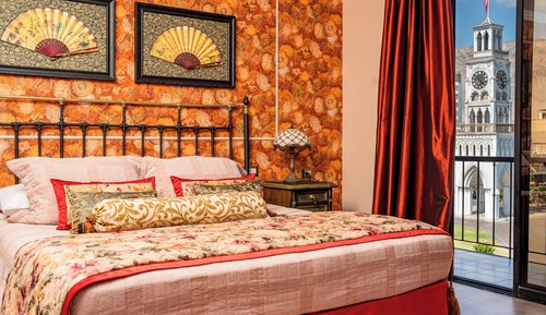 Habitación de diseño, 1 cama de matrimonio grande