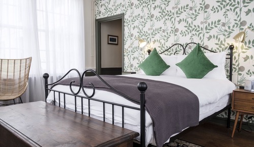 Indulgence Room