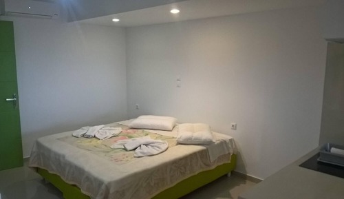 Apartamento, 1 habitación, terraza, vistas al jardín