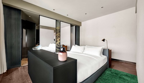 Suite, vistas al río