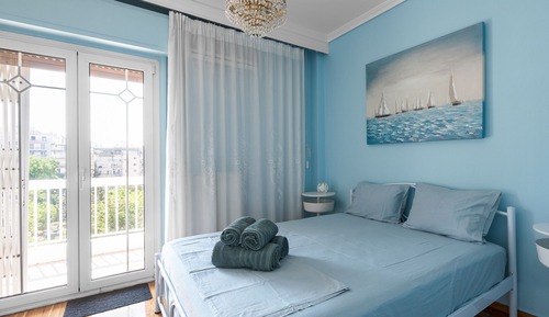 Apartamento, 2 habitaciones, balcón, vistas al mar