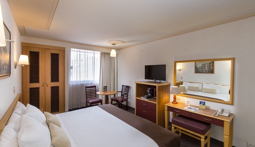 Habitación básica con 1 cama doble o 2 individuales